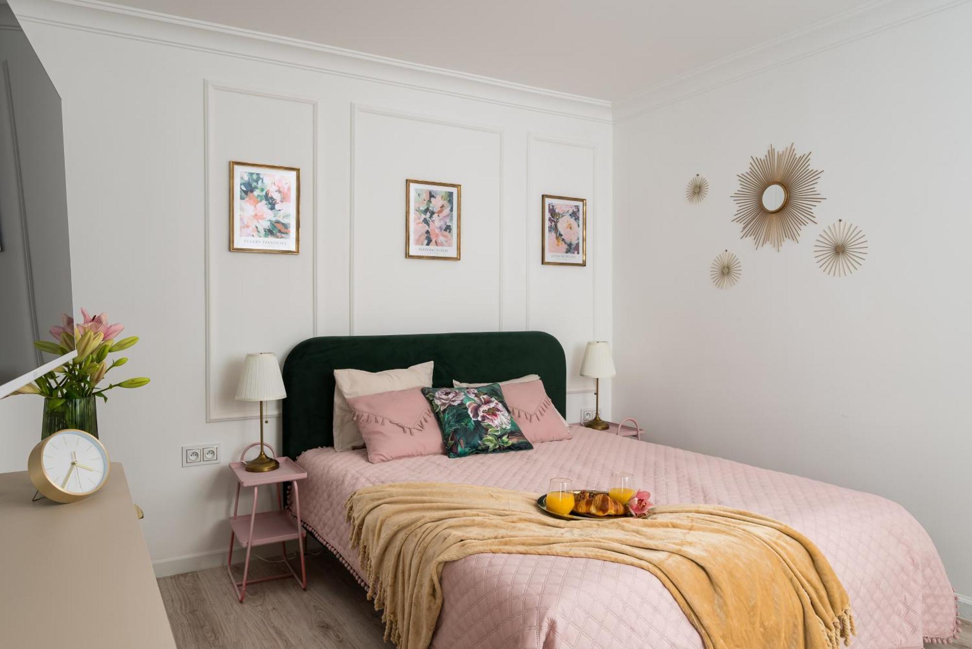 Lovely Downtown Studio At Most Lively Hoza Street, Discover Warsaw On Foot エクステリア 写真